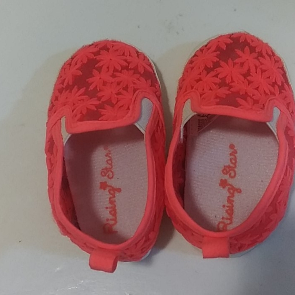 Rising Star Infant Shoes Size 3 - Picture 3 of 7